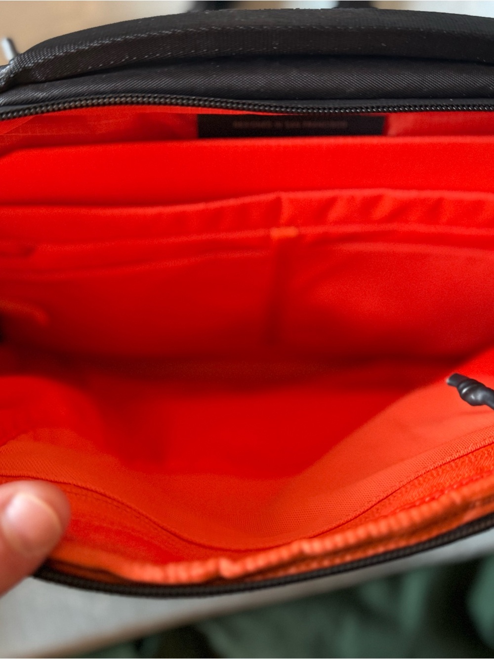 Aer Day Sling 4 Sling Bag in xPack with Adjustable Strap - Picture 3 of 5
